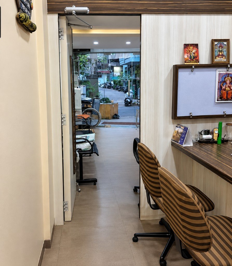 Entrance and hallway at Cansure Centre
